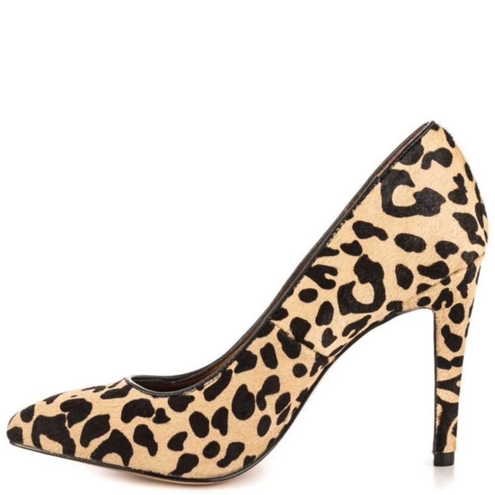 DV Dolce Vita Calf Hair Leopard Pumps 8 EUC